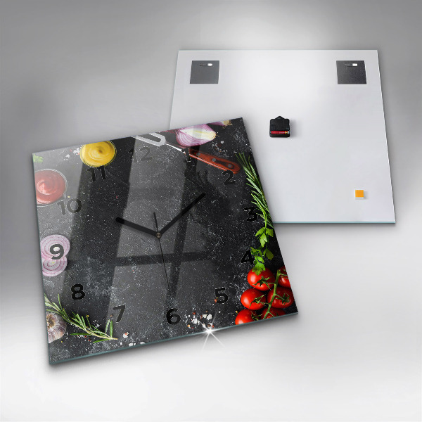 Čtvercové nástěnné hodiny Zelenina na stole