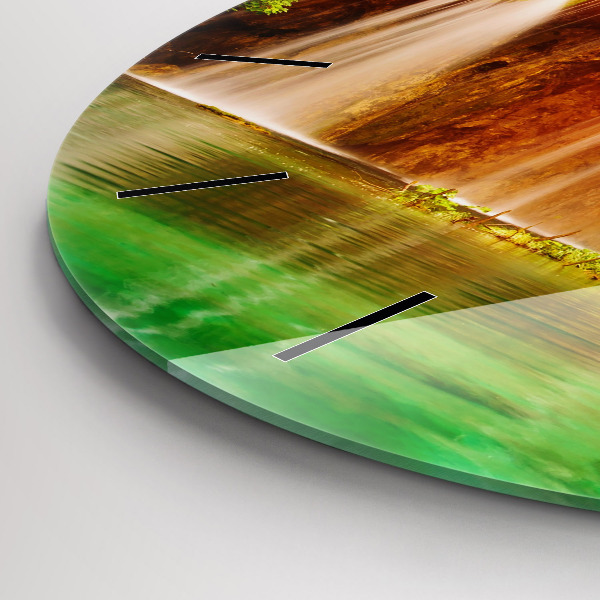 Kulaté skleněné hodiny s fotkou Pohled na vodopád