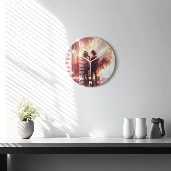 Kulaté skleněné hodiny s fotkou Mladý zamilovaný pár