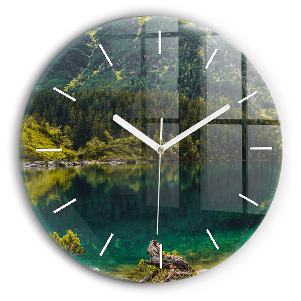 hodiny na skle Morskie Oko v Tatrách