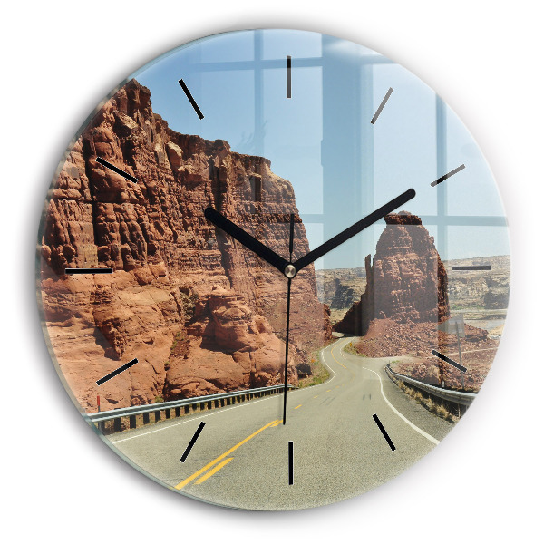 hodiny na skle Route 66 v USA