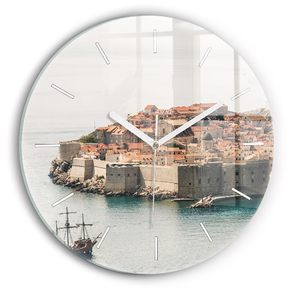 hodiny na skle Plachetnice v Dubrovníku