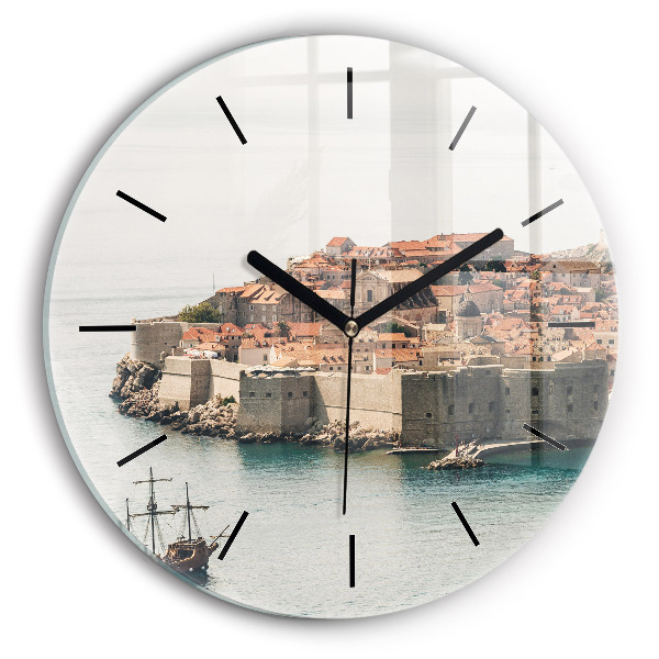 hodiny na skle Plachetnice v Dubrovníku
