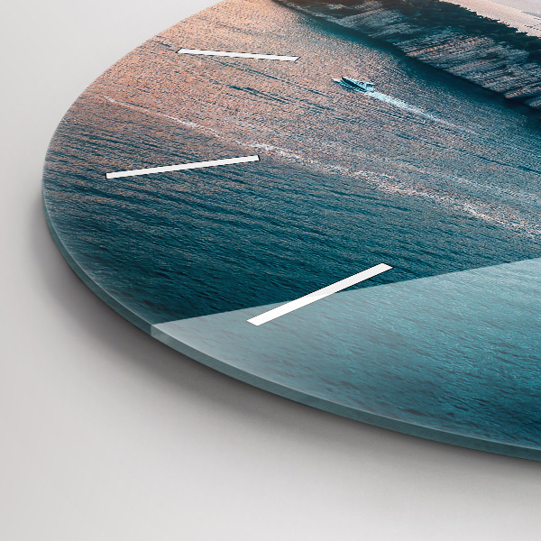 hodiny na skle Ostrov v Chorvatsku