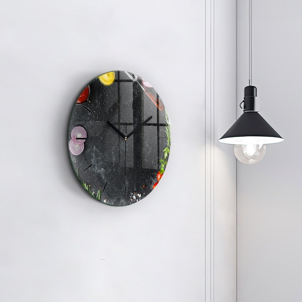 hodiny na skle Zelenina na stole